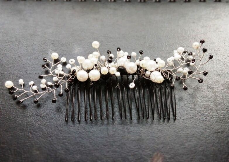 comb with beads as a charm